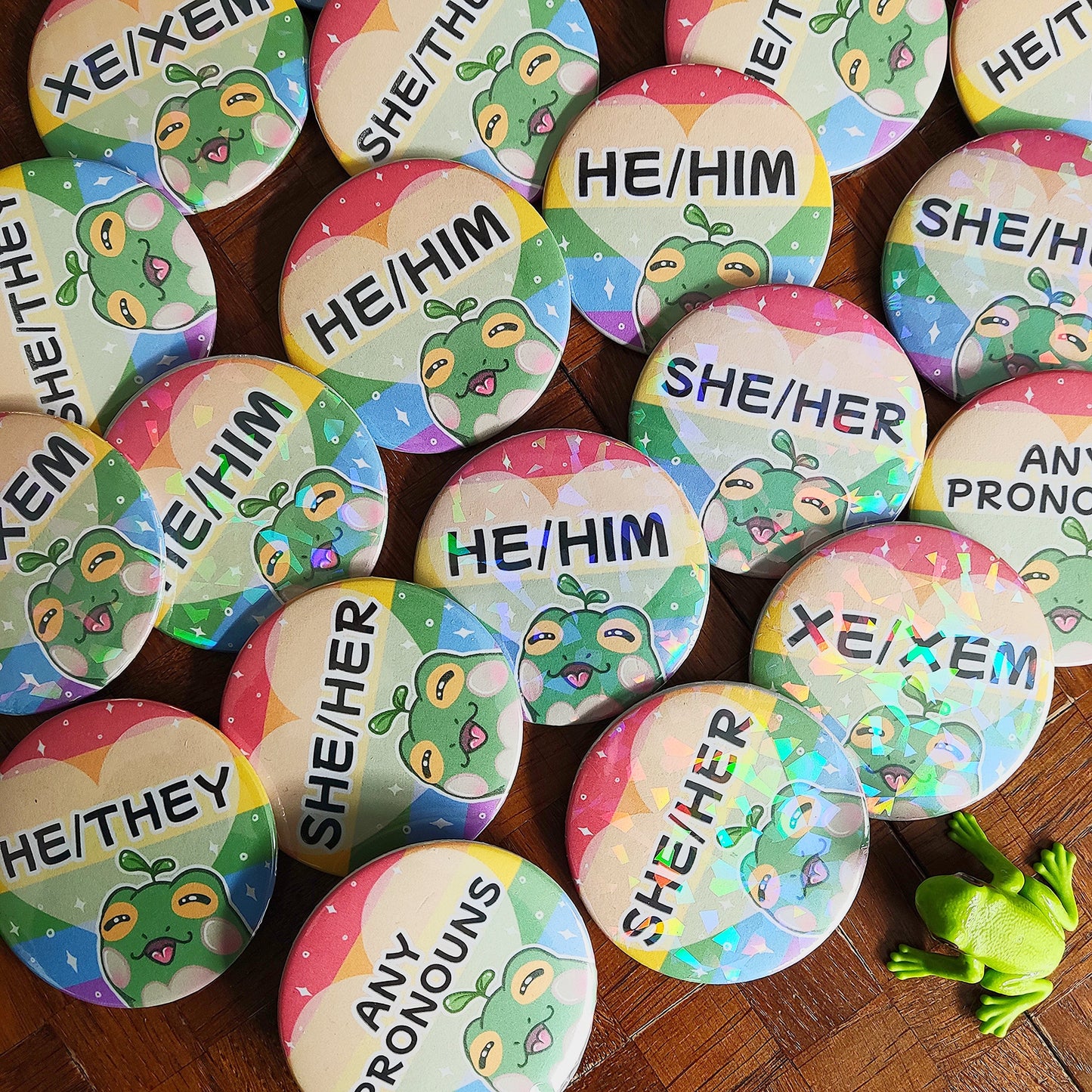 Pronouns Buttons Holographic | 6.9 diameter